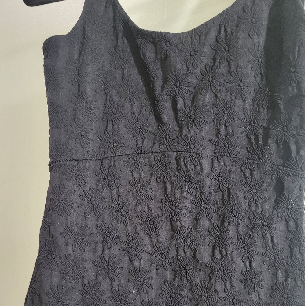 BEBE stretchy Embrodered Daisies Bodycon Mini Dress S - Picture 5 of 7